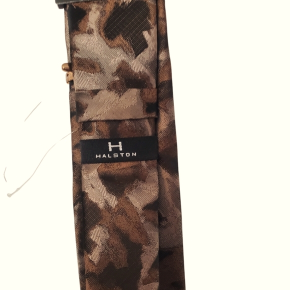 HALSTON Tie & Tie Bar - Picture 3 of 5